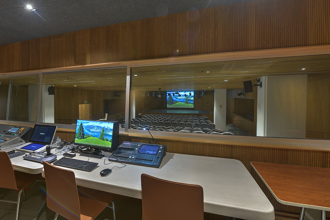 Auditorio - Accesos principales